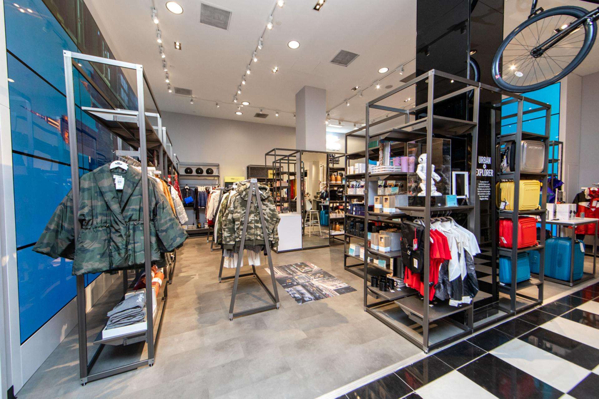 Bloomie's, a Small-Store Concept by Bloomingdale's, Opens This