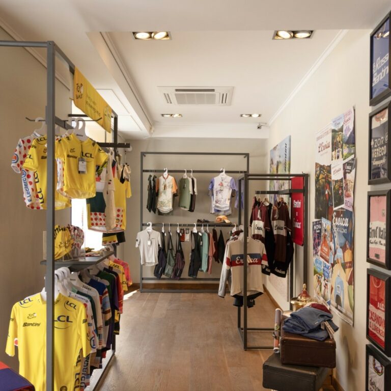 ALU for Santini Flagship Bologna